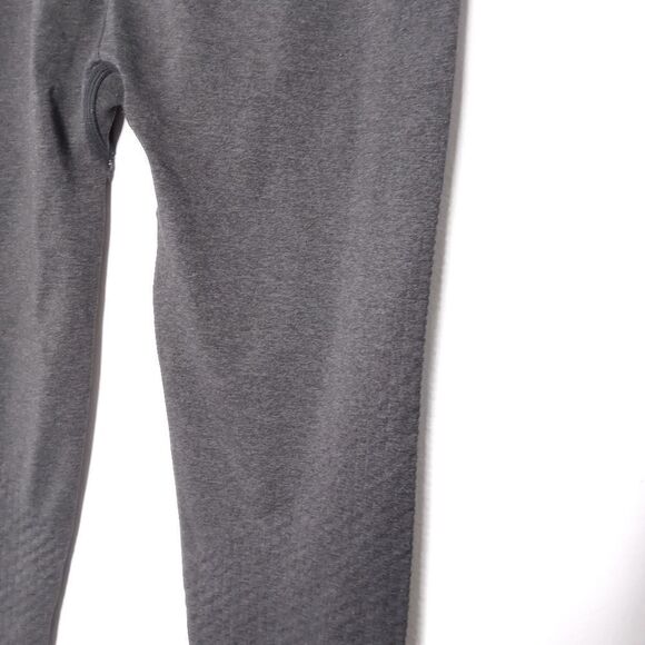 Gymshark black/dark gray leggings - Picture 3 of 6